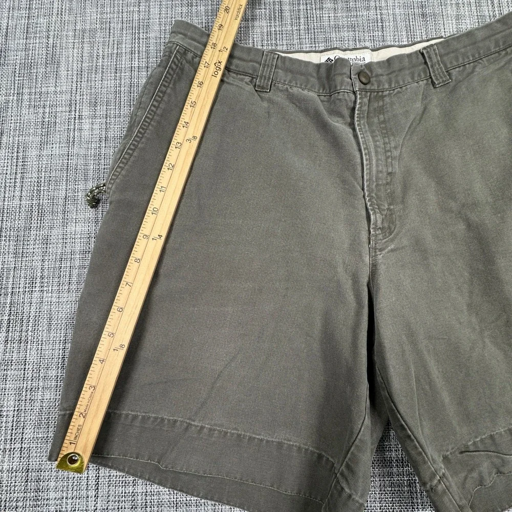 Columbia Men's 36 Gray Cotton Canvas Cargo Shorts Outdoor Hiking Utility